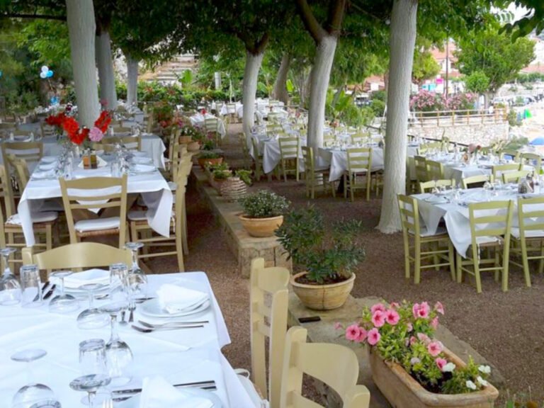 Stoupa Restaurant